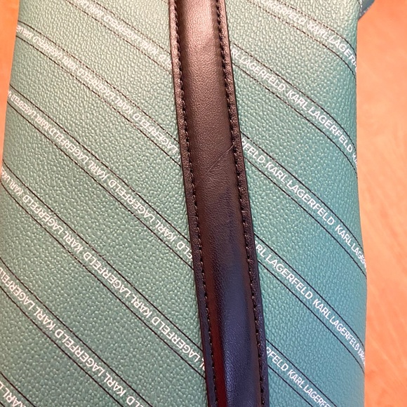 Karl Lagerfeld Tote. - Picture 5 of 7